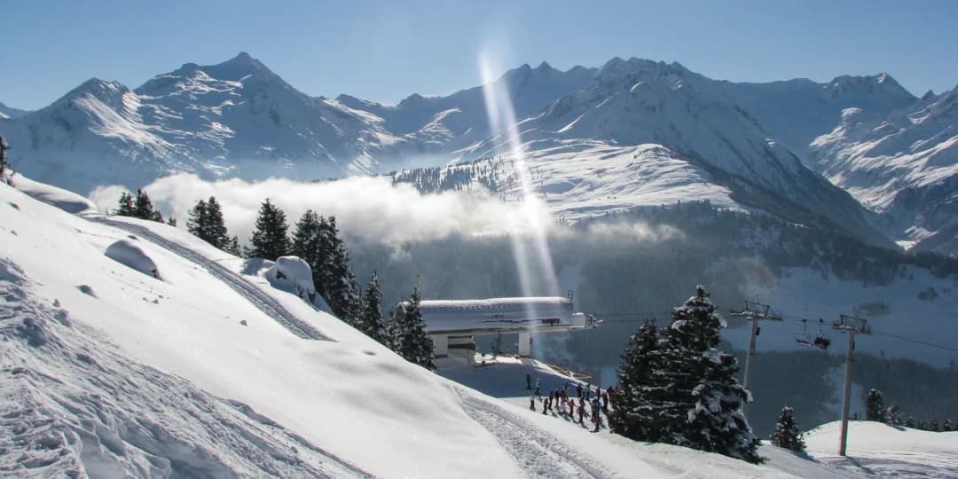 Najlepsze miejsca na narty w Alpach - gdzie jeździć i co wybrać