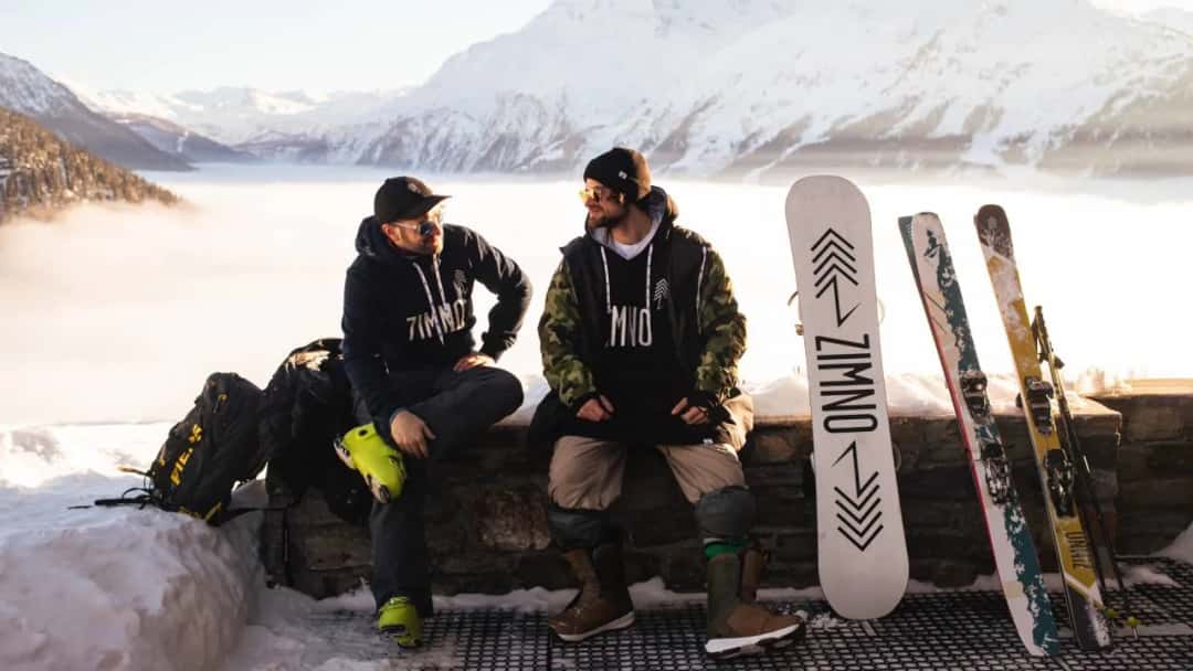 Co jest lepsze narty czy snowboard? Porównanie dla początkujących