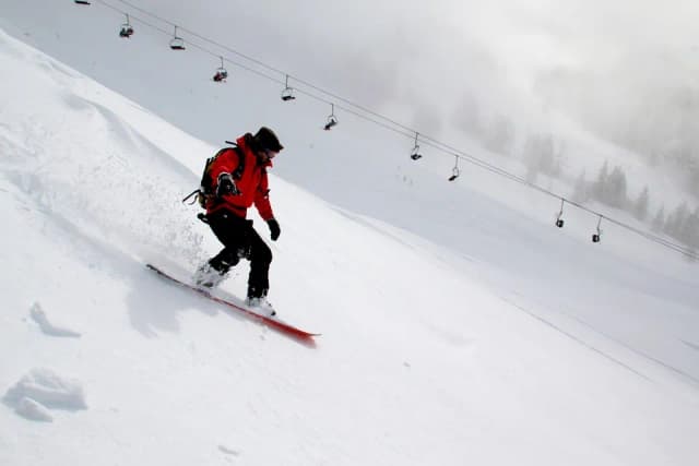 Jak ustawić snowboard, aby uniknąć błędów i poprawić jazdę
